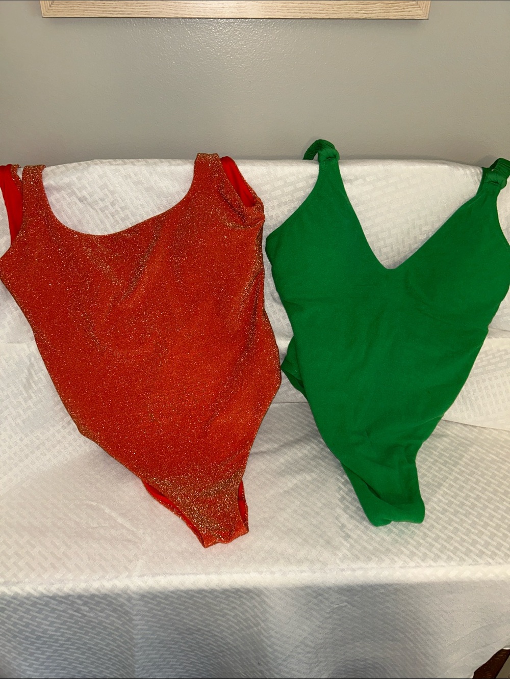 Set of 2 one piece juniors swimsuits Aerie Sanctuary